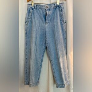 Liz Claiborne Light Blue Denim Capri Crop Jeans Size 15” Waist